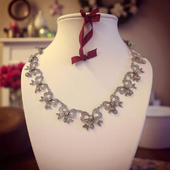 Antique Silver Filigree Bow Heart Link Necklace - Picture 2 of 10